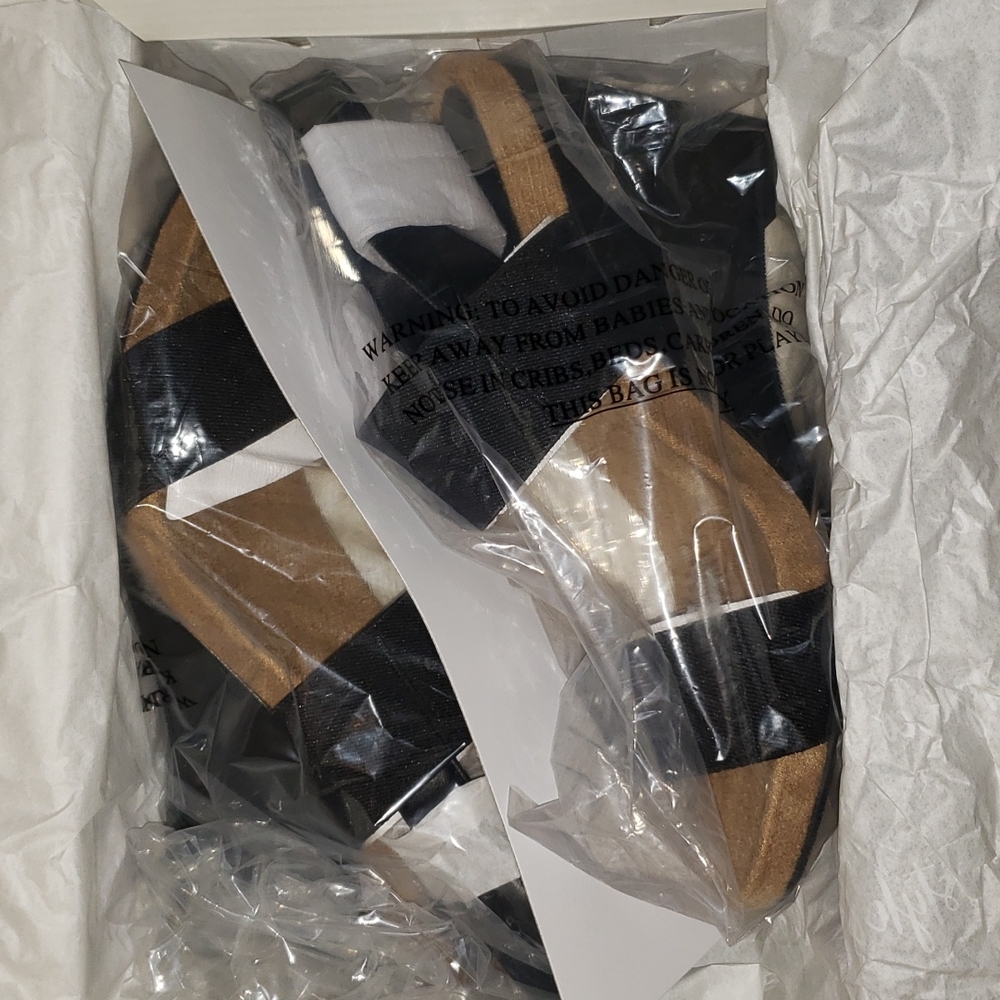 Style Co. Fillipi Wedge Sandals. Black Size 8